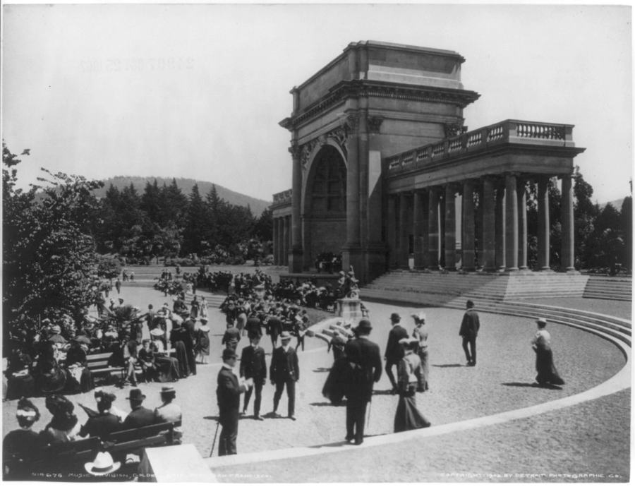 The Spreckels bandshell on the Music Concourse, photographed in 1902, three years after it was built.